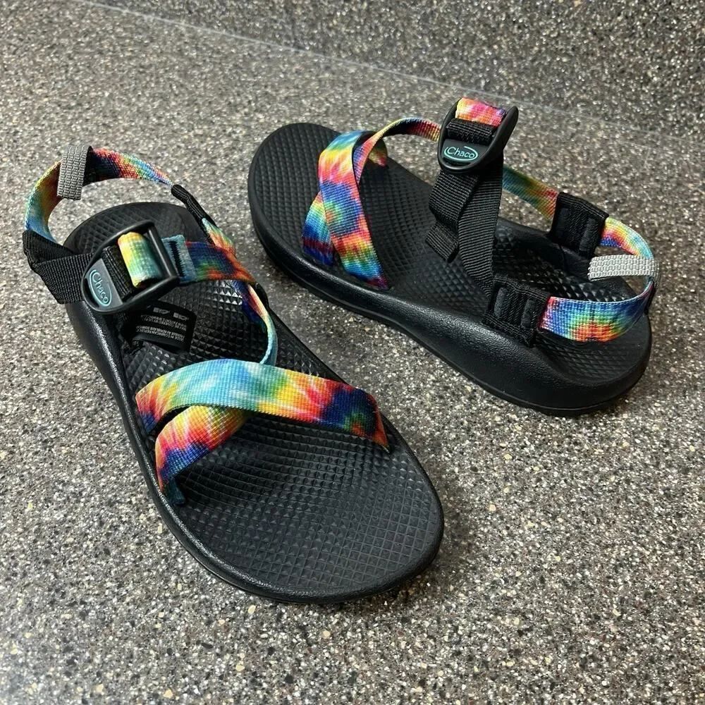 Chaco Summer Sandals Women's Size 5 Flats Strappy Rainbow Rubber Synthetic Shoes